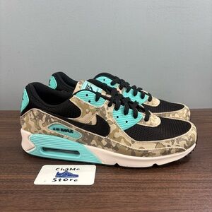 Nike Air Max Camouflage and Teal Sneakers New In Box Never Worn
